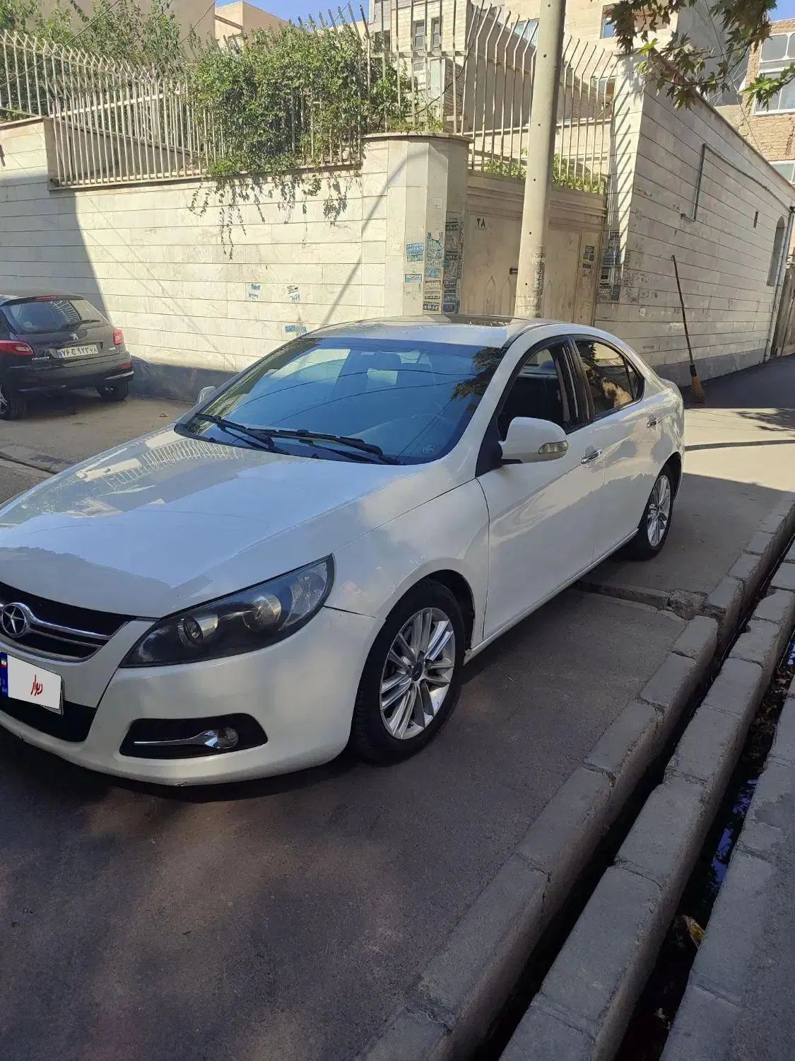 خودرو جک، J5 آگهی ann_20055244