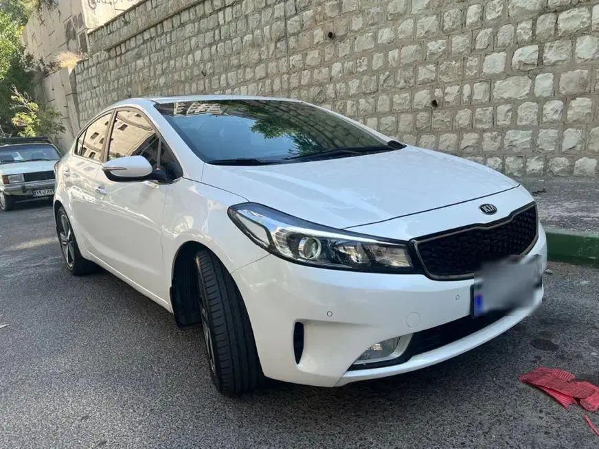 کیا سراتو 2.0 لیتر اتوماتیک GT لاین - 2017