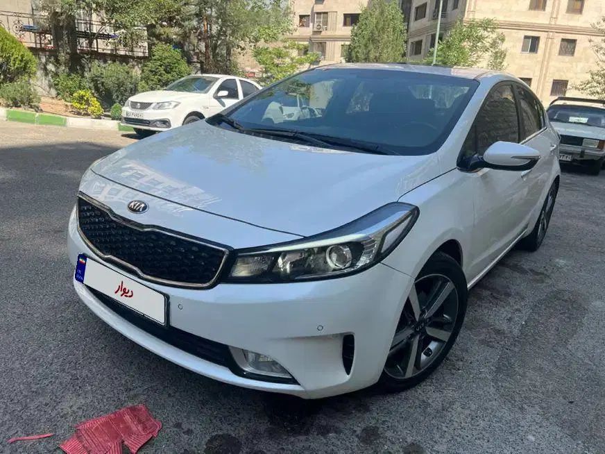کیا سراتو 2.0 لیتر اتوماتیک GT لاین - 2017
