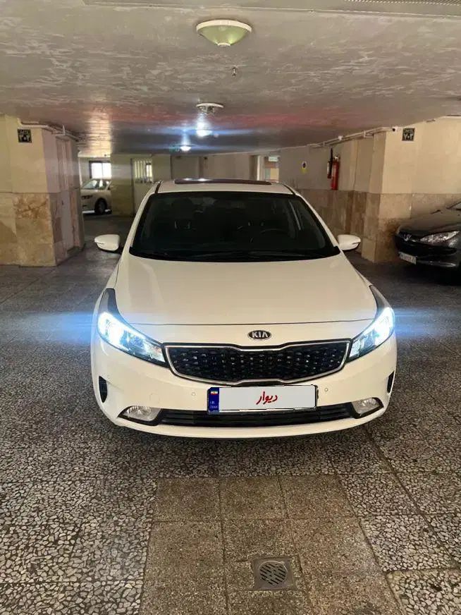 کیا سراتو 2.0 لیتر اتوماتیک GT لاین - 2017