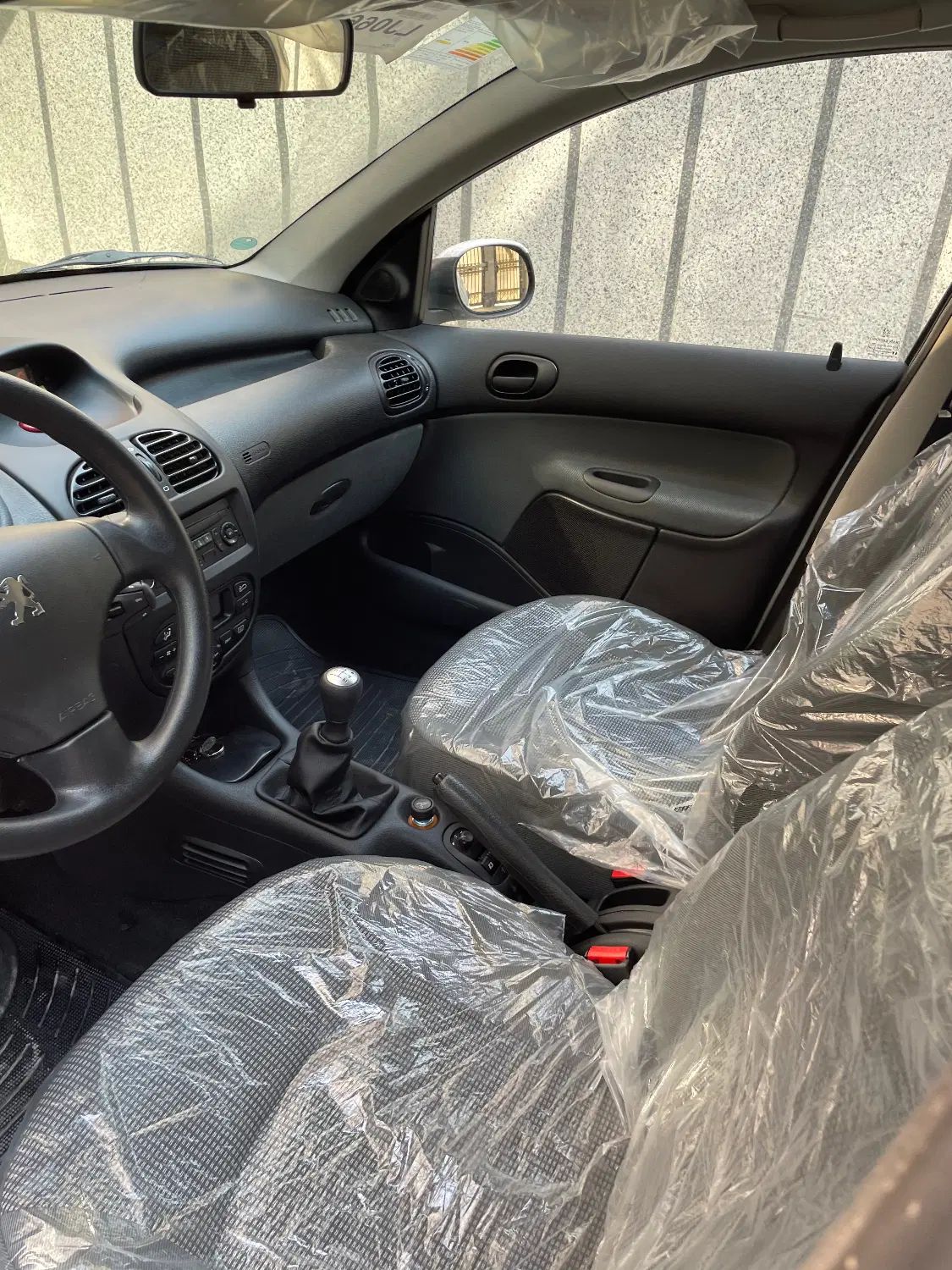 پژو ۲۰۶ صندوق دار v8 - 1399