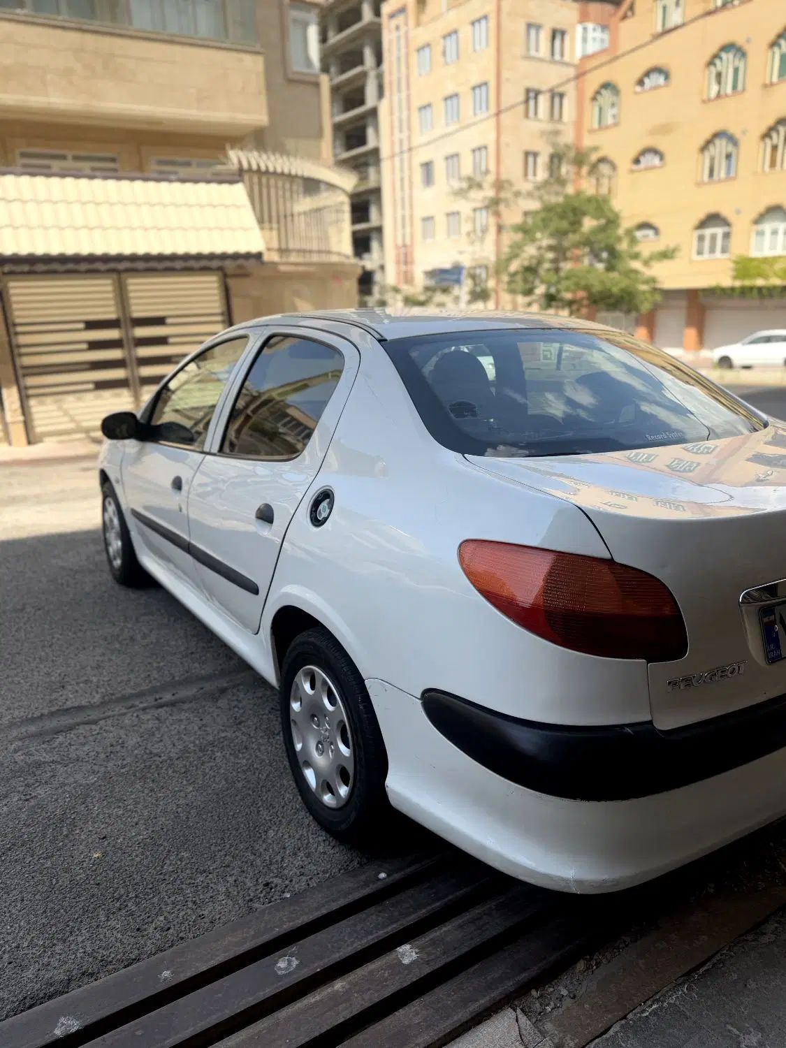 پژو ۲۰۶ صندوق دار v10 - 1387