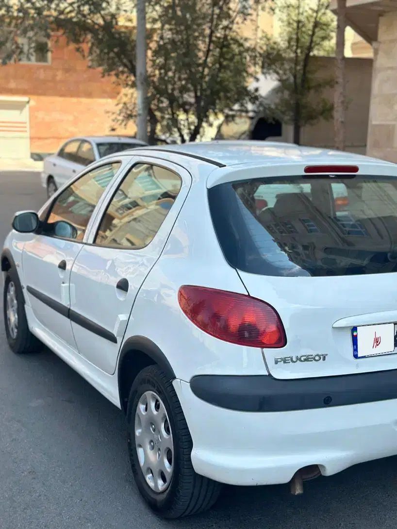 پژو 206 تیپ 2 - 1395