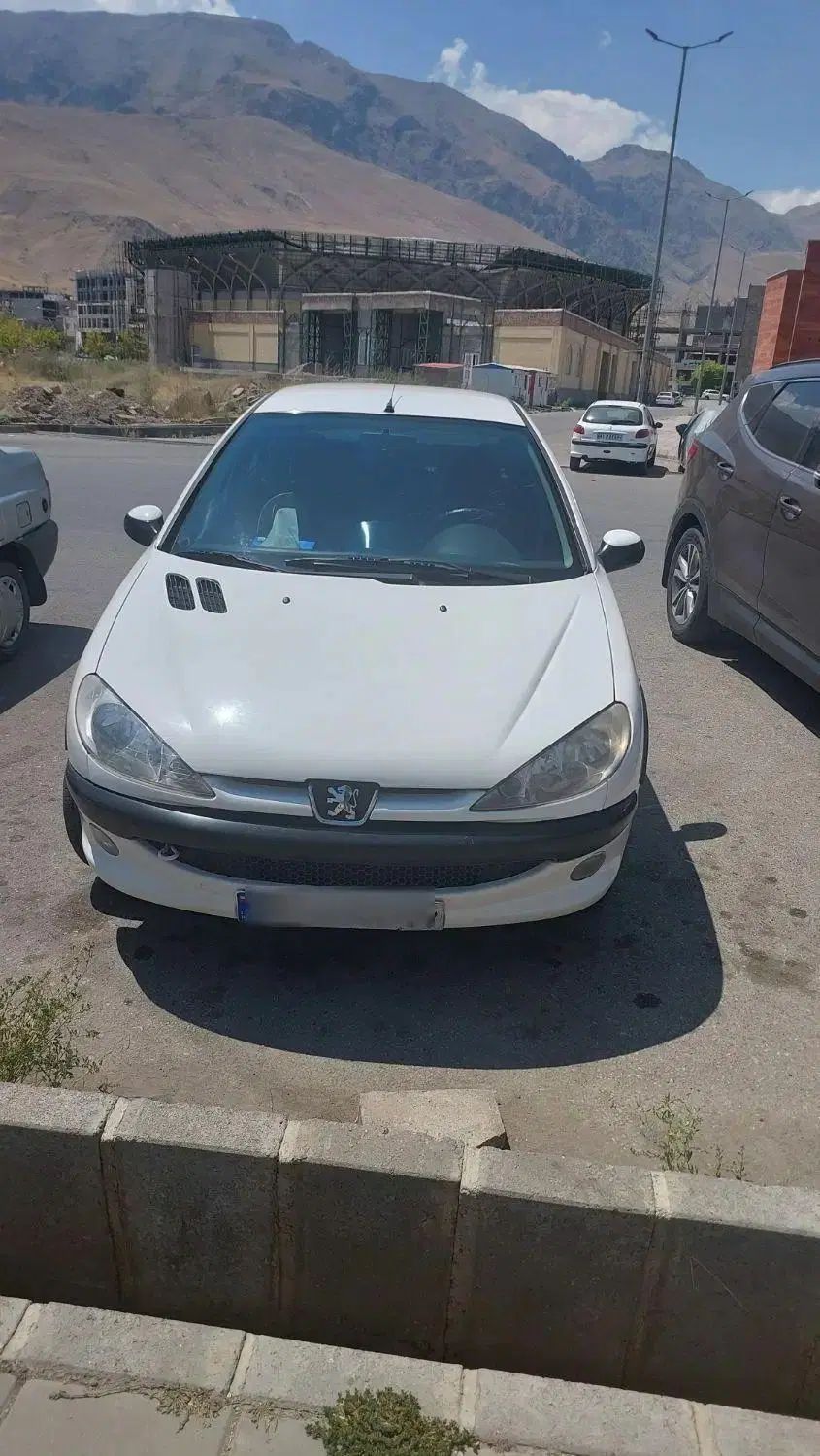 پژو ۲۰۶ صندوق دار v8 - 1388
