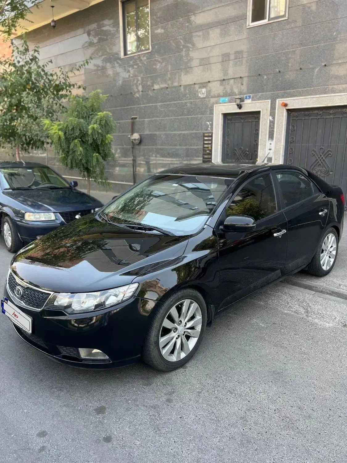 کیا سراتو 2.0 لیتر اتوماتیک GT لاین - 2011