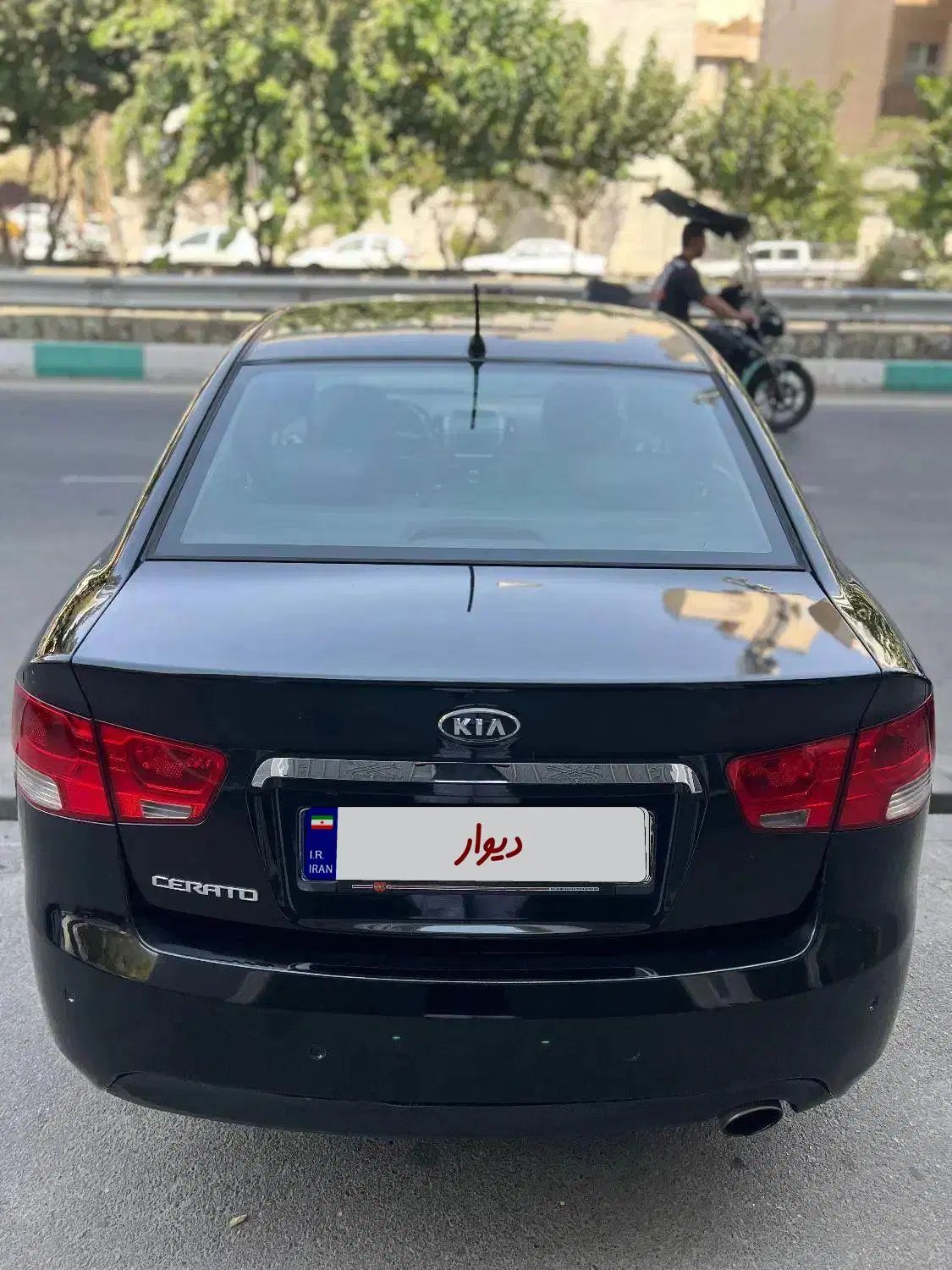 کیا سراتو 2.0 لیتر اتوماتیک GT لاین - 2011