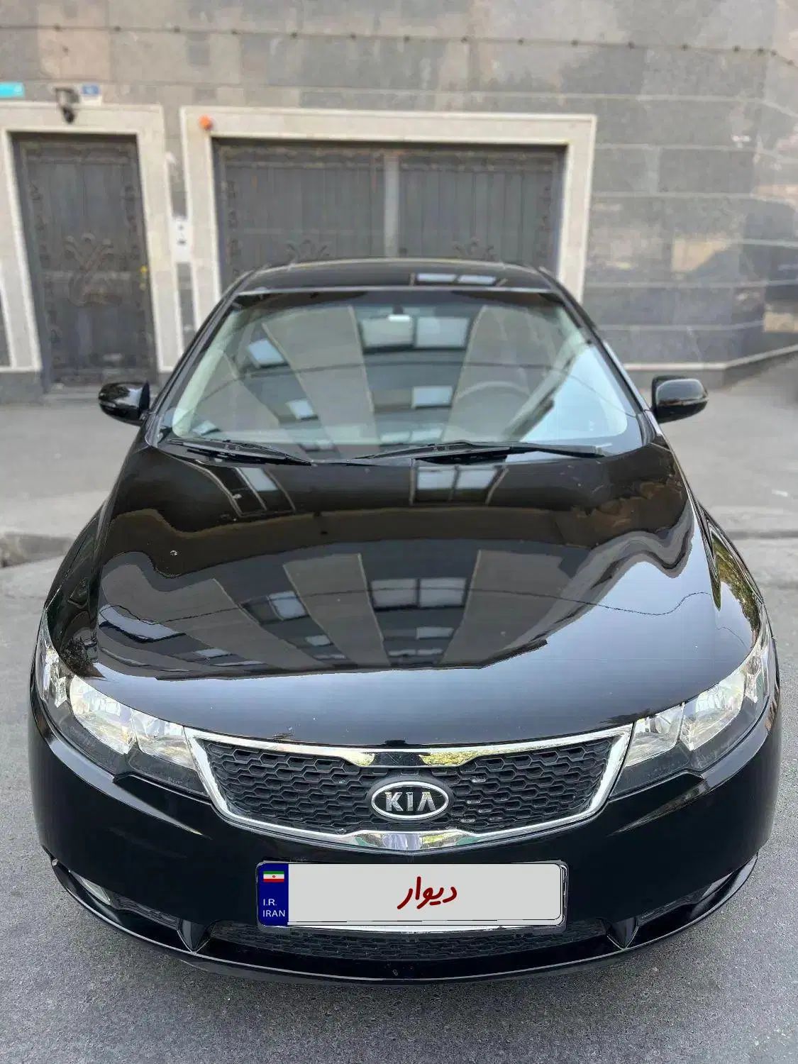 کیا سراتو 2.0 لیتر اتوماتیک GT لاین - 2011
