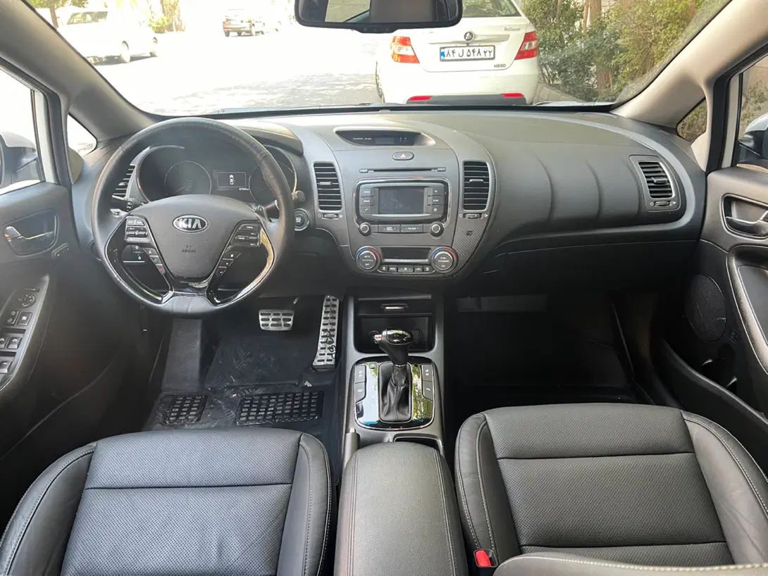 کیا سراتو 2.0 لیتر اتوماتیک GT لاین - 2017