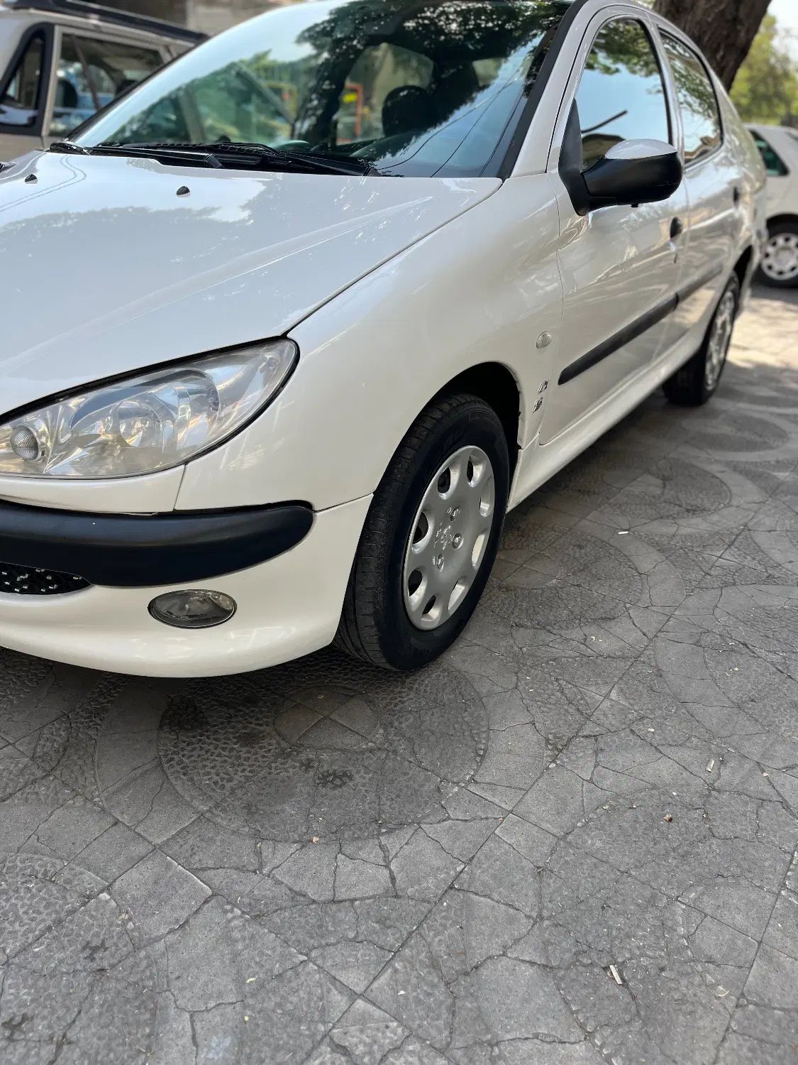 پژو ۲۰۶ صندوق دار v8 - 1392