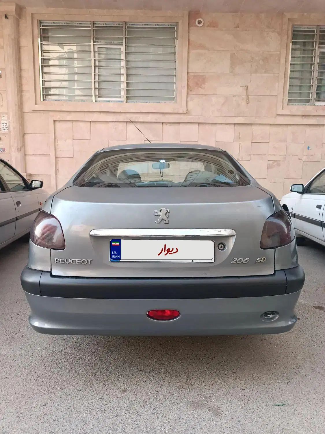 پژو ۲۰۶ صندوق دار v8 - 1389