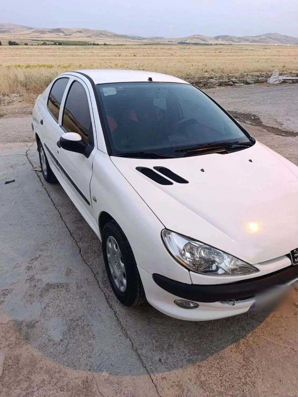 پژو ۲۰۶ صندوق دار v8 - 1394