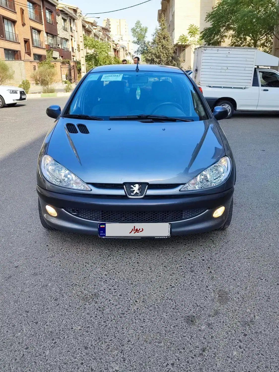 پژو ۲۰۶ صندوق دار v8 - 1397