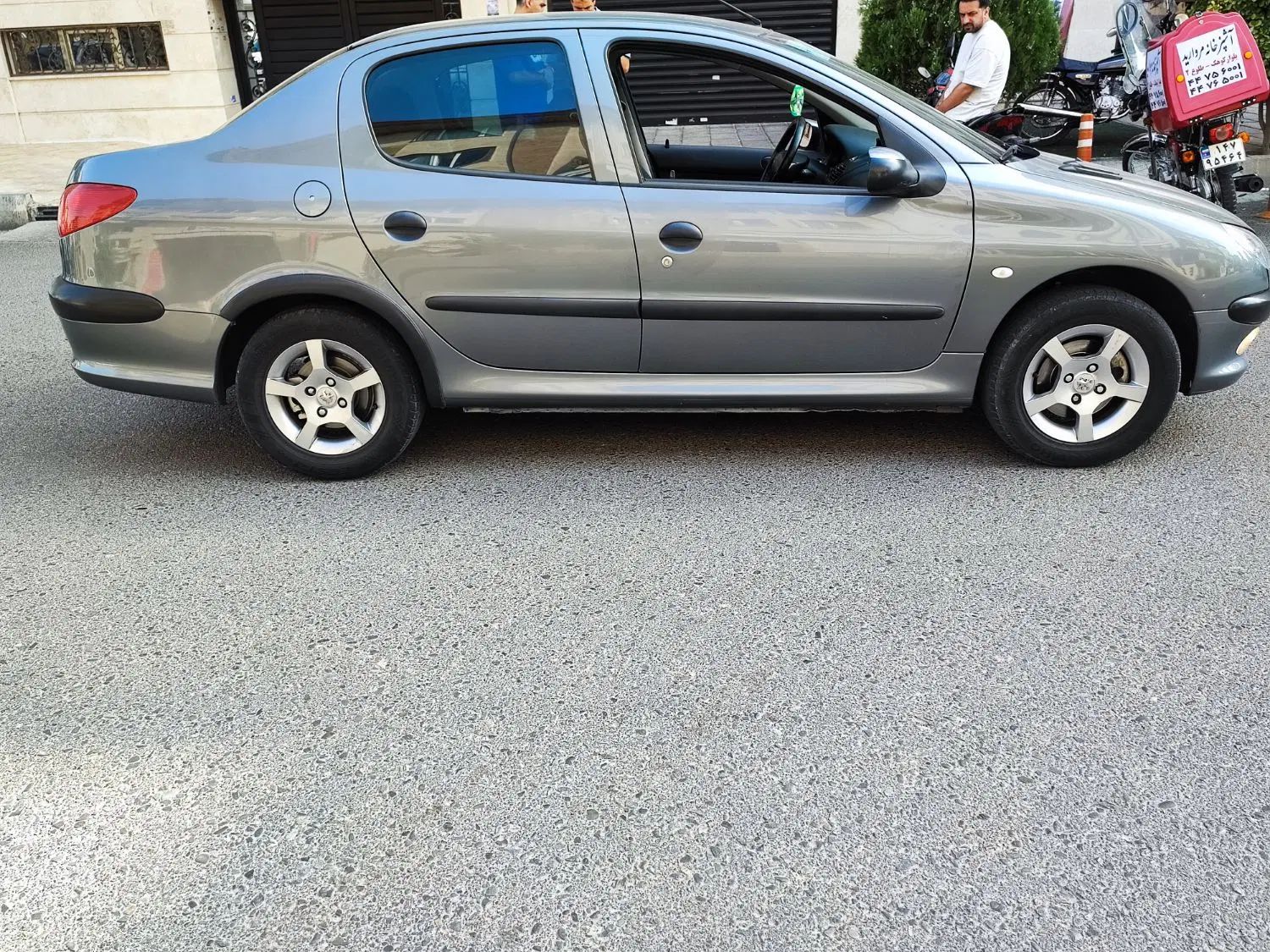 پژو ۲۰۶ صندوق دار v8 - 1397