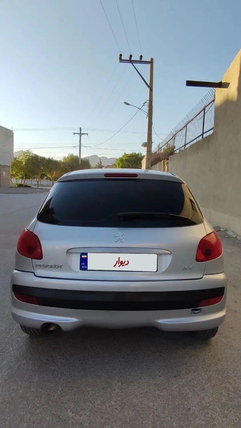 پژو ۲۰۶ صندوق دار v8 - 1386