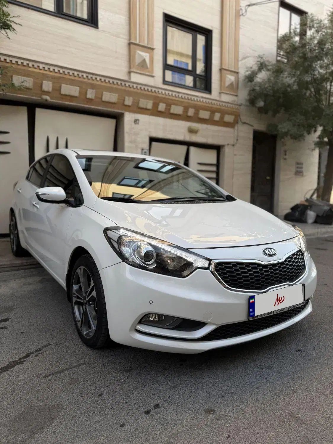 کیا سراتو 2.0 لیتر اتوماتیک GT لاین - 2015