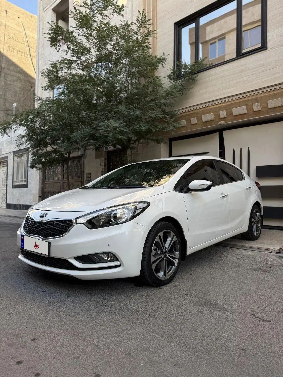 کیا سراتو 2.0 لیتر اتوماتیک GT لاین - 2015