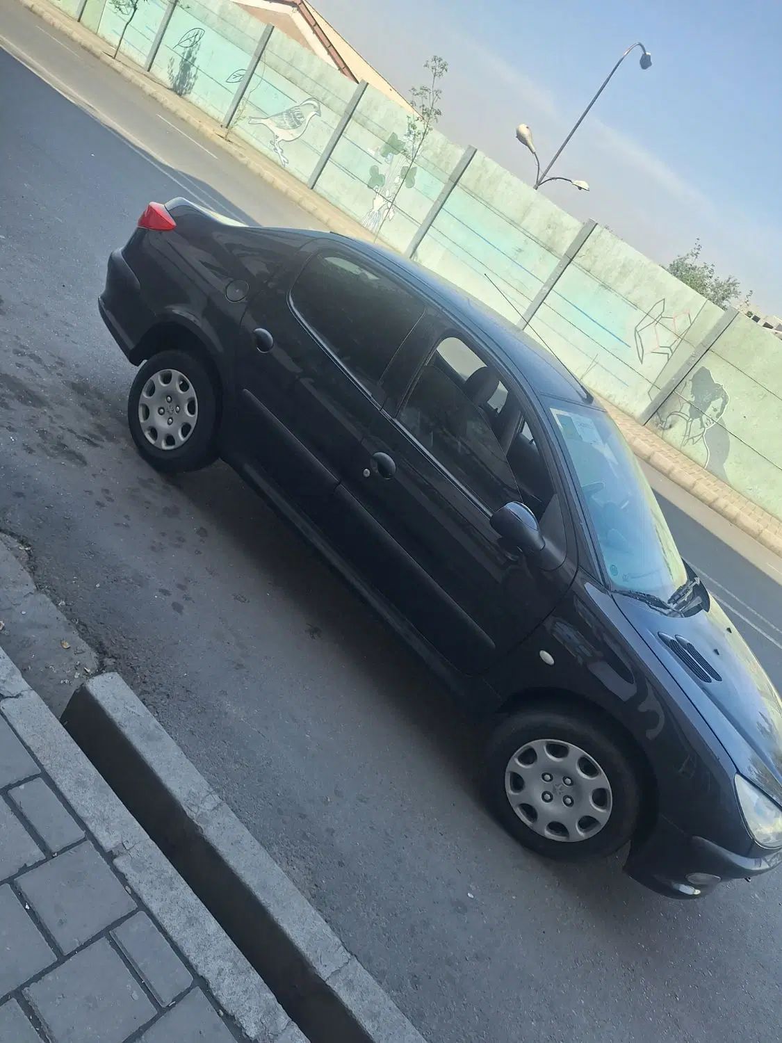 پژو ۲۰۶ صندوق دار v8 - 1395