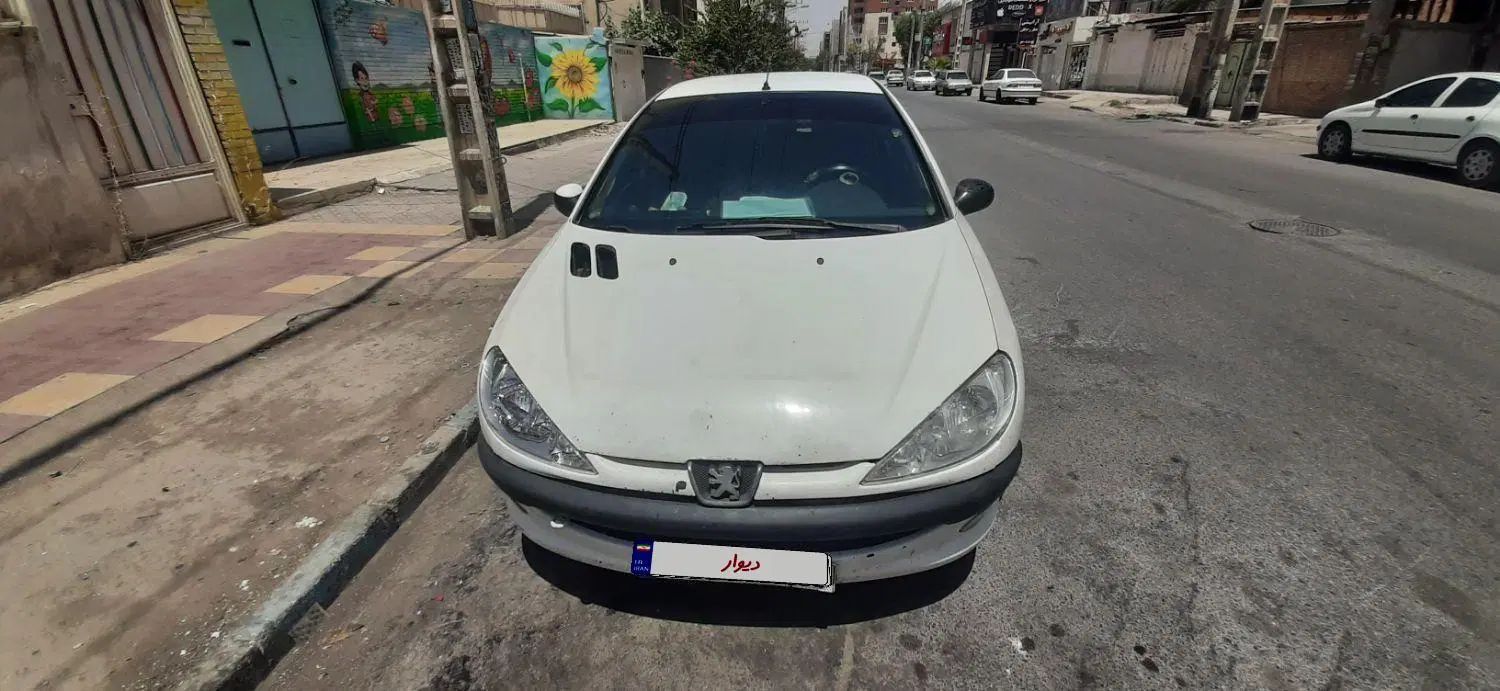 پژو ۲۰۶ صندوق دار v8 - 1389