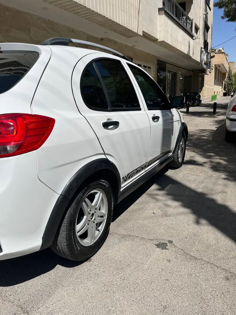 کوییک R دنده‌ای - 1399