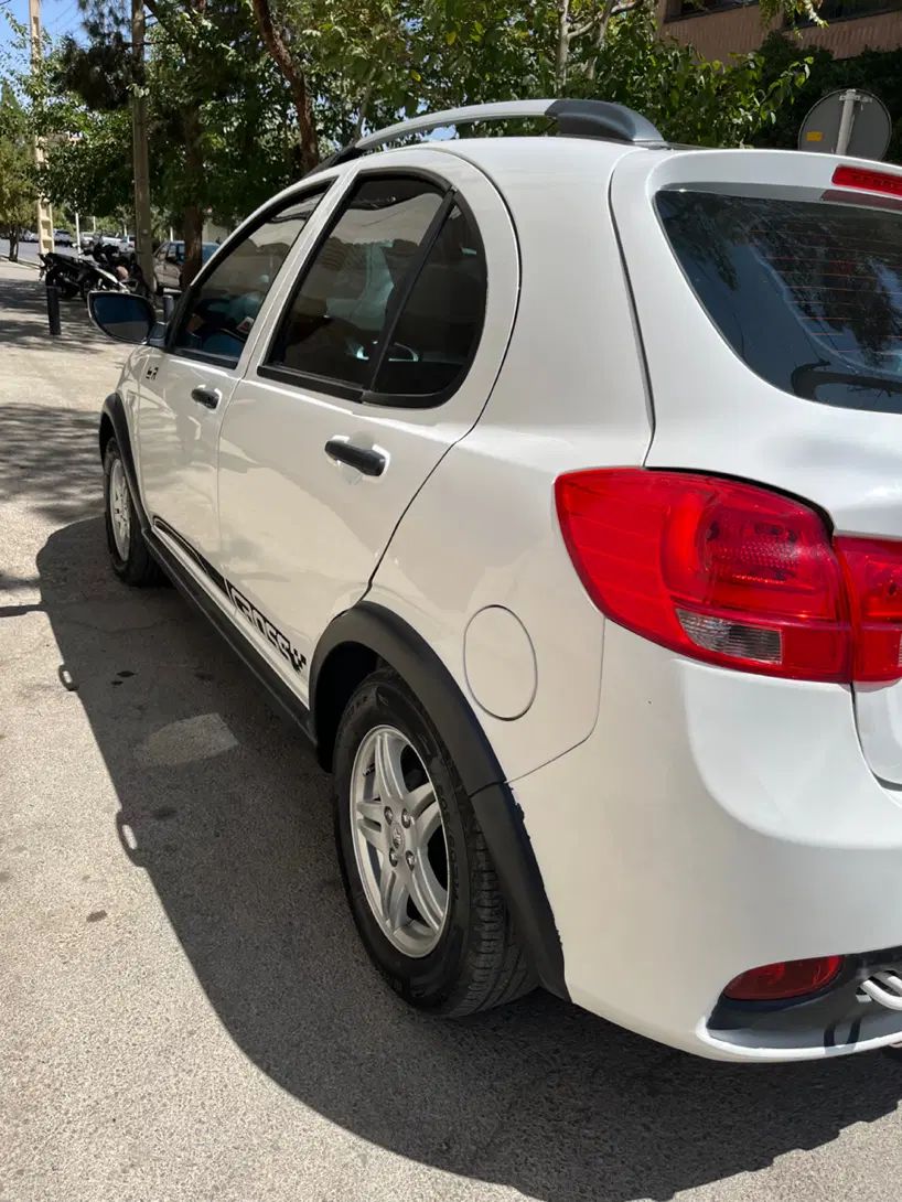 کوییک R دنده‌ای - 1399