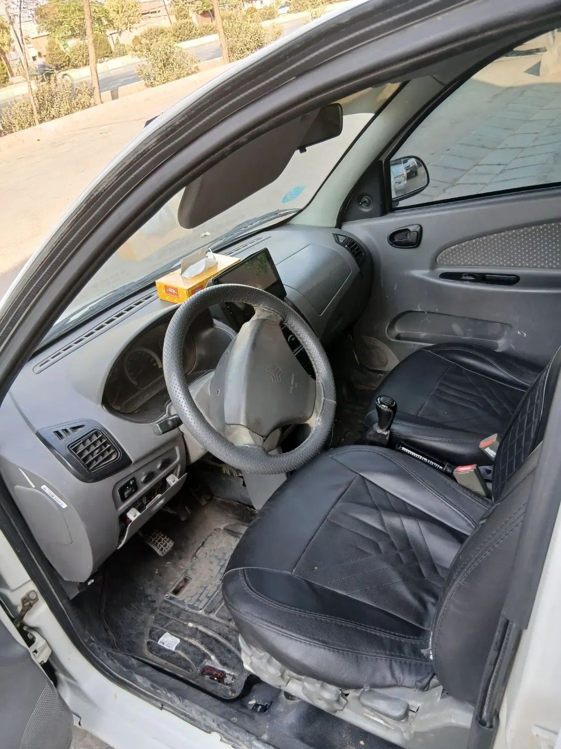 تیبا صندوق دار SX - 1393