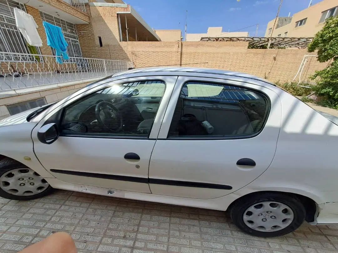 پژو ۲۰۶ صندوق دار v8 - 1386
