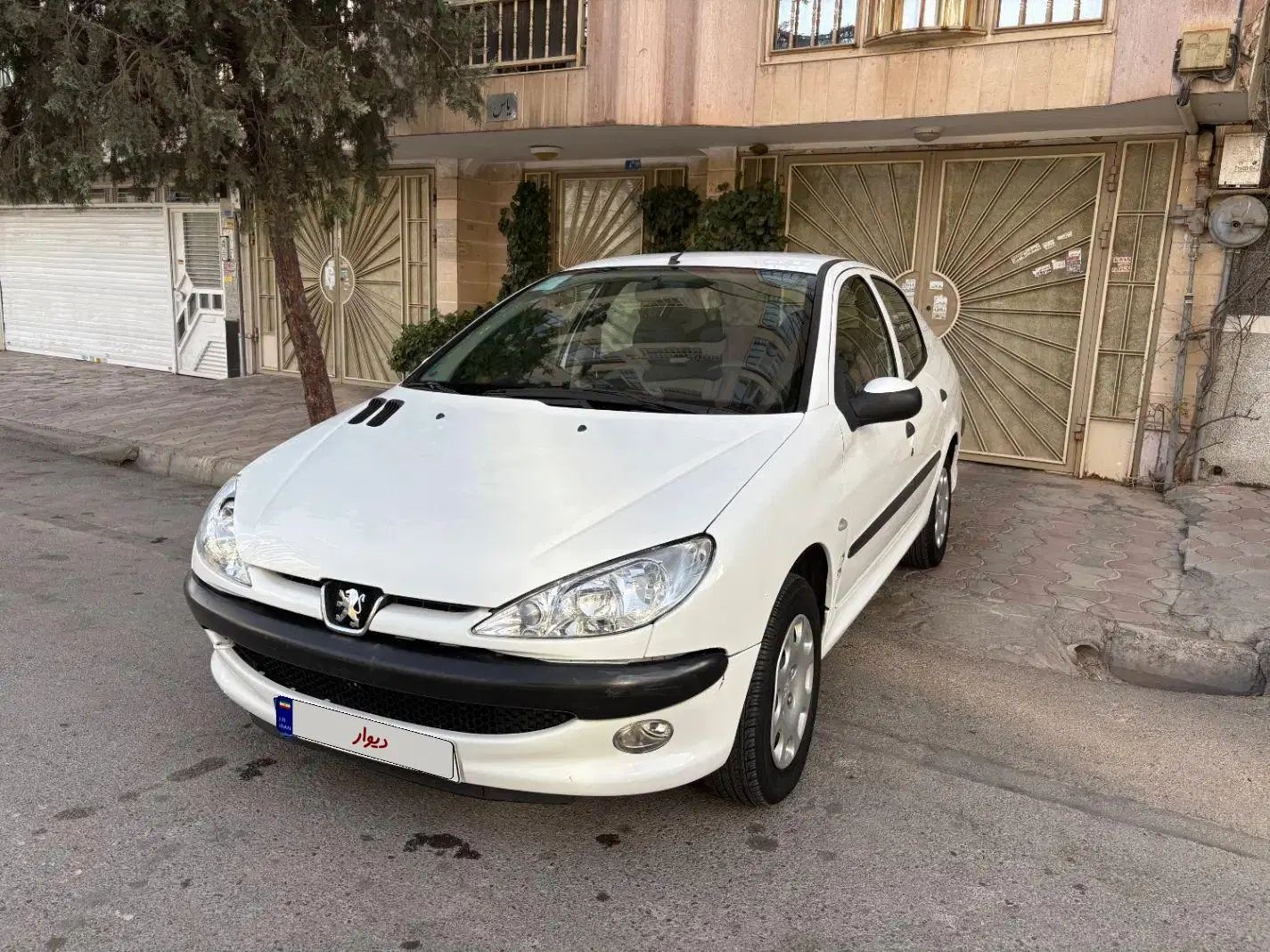 پژو ۲۰۶ صندوق دار v8 - 1397