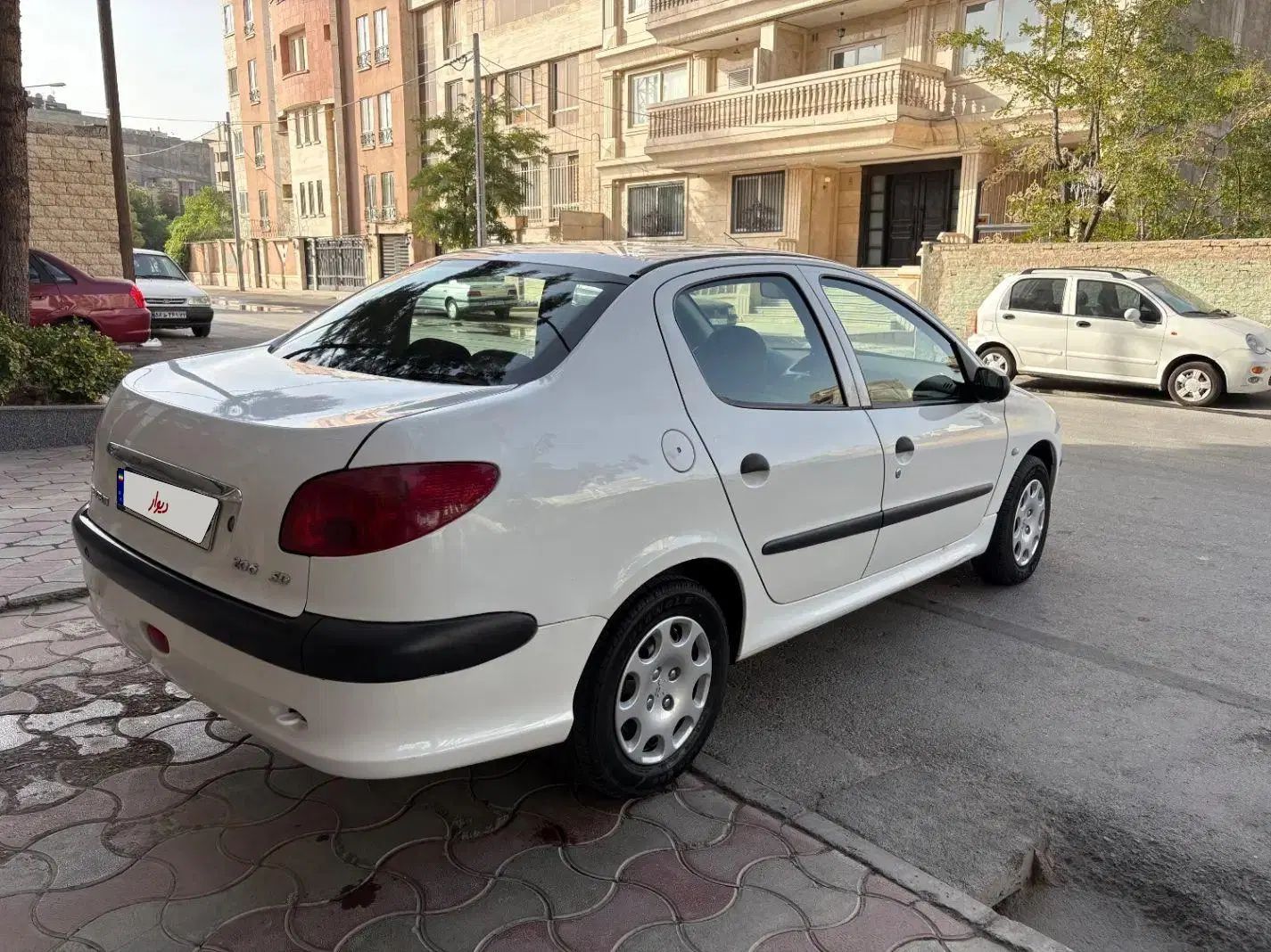 پژو ۲۰۶ صندوق دار v8 - 1397