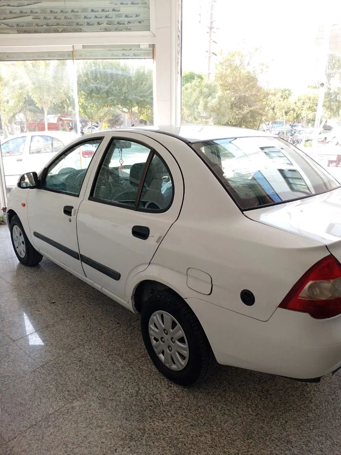 تیبا صندوق دار SX - 1395