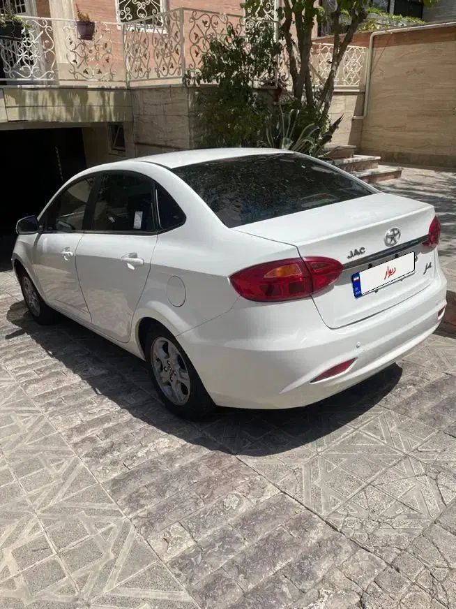 جک J4 اتوماتیک ساده - 1401