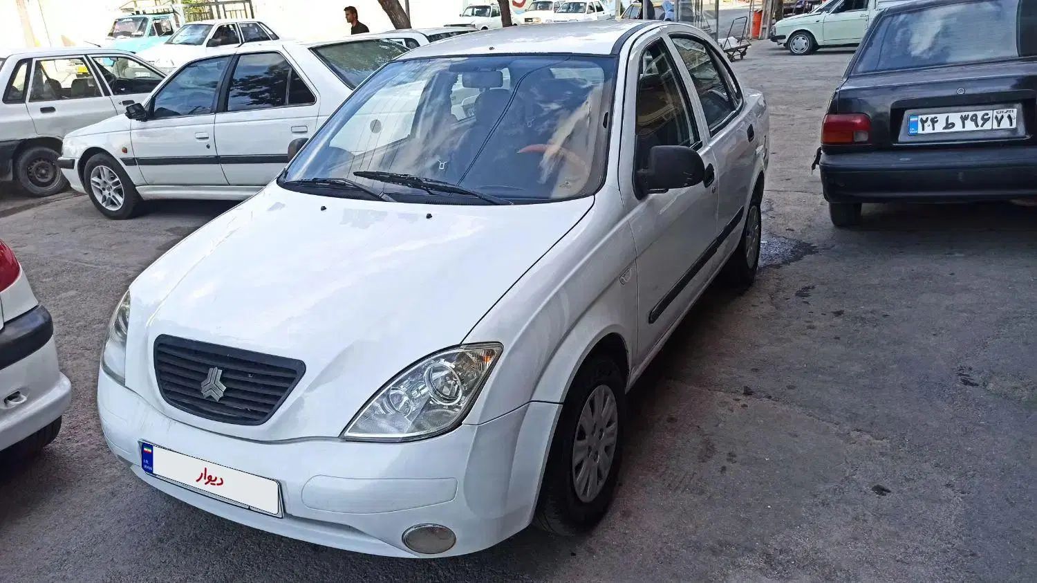 تیبا صندوق دار LX - 1390