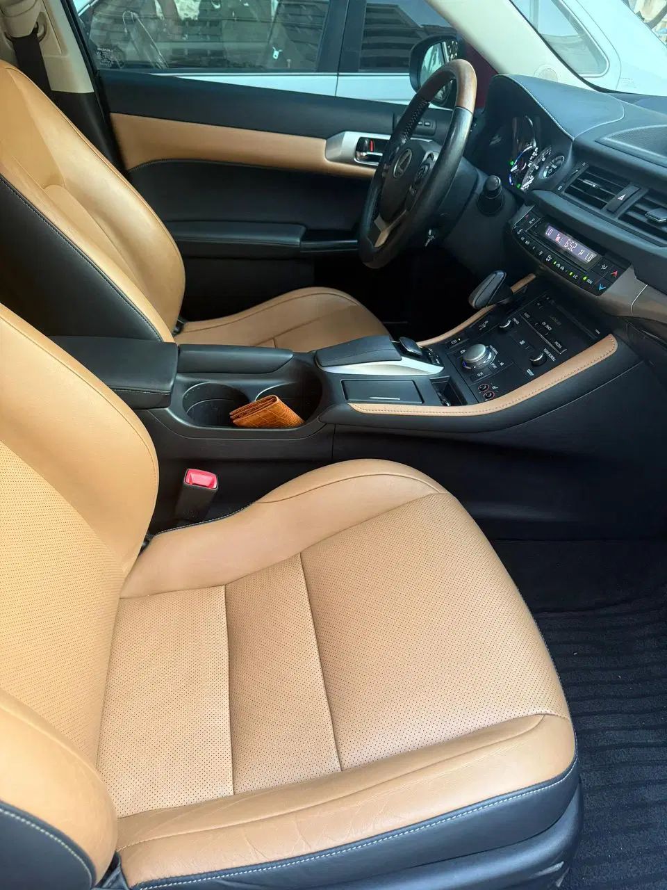 لکسوس CT 200H - 2014