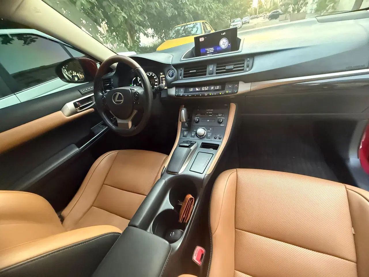 لکسوس CT 200H - 2014