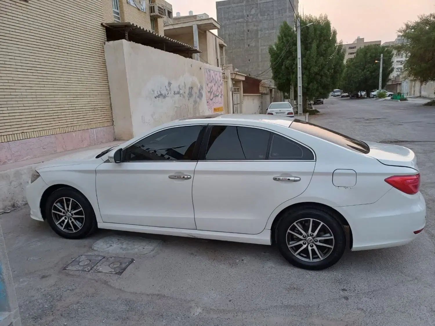 لیفان 820 اتوماتیک - 1395