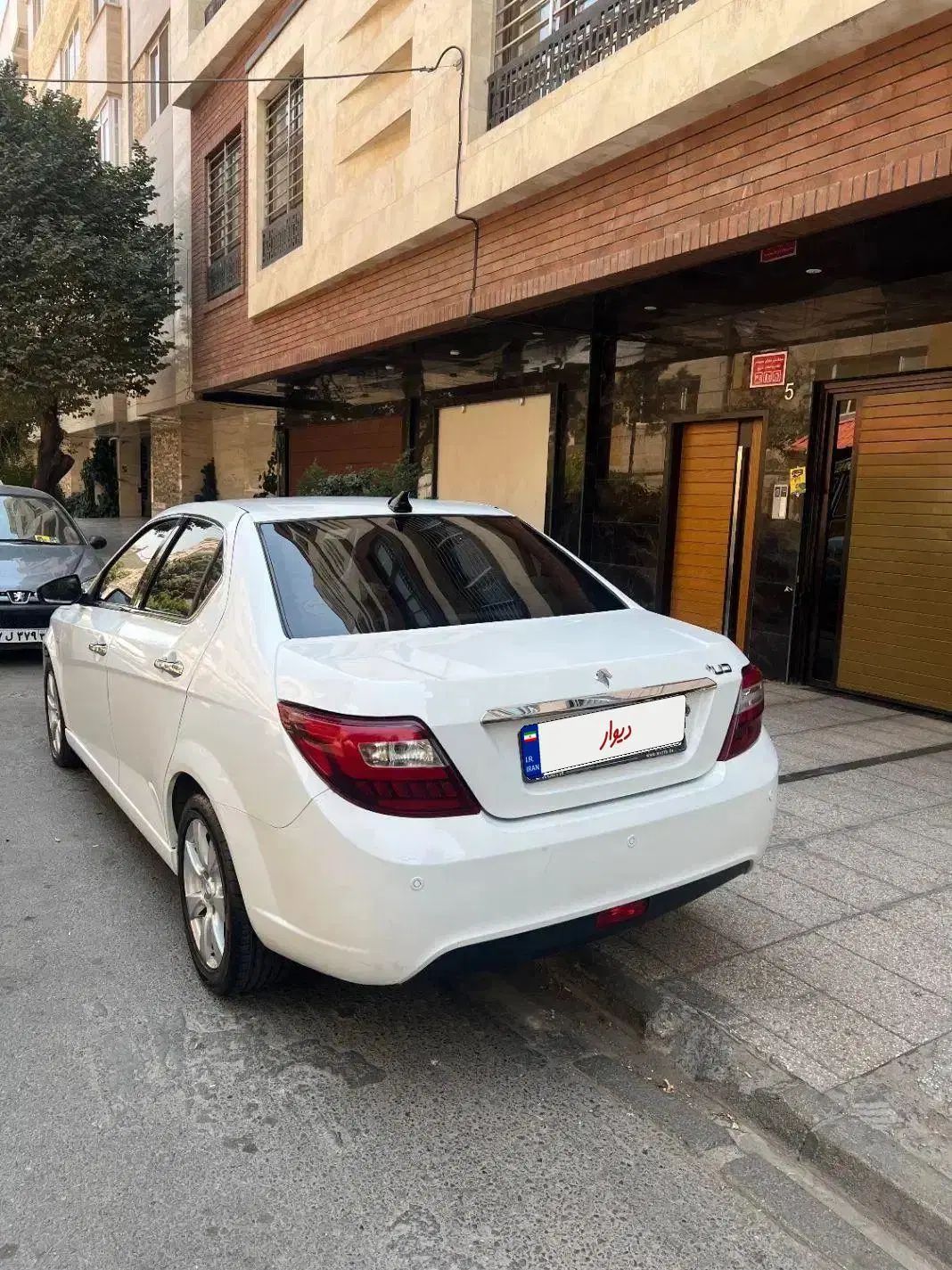 دنا پلاس توربو 6 دنده - 1401