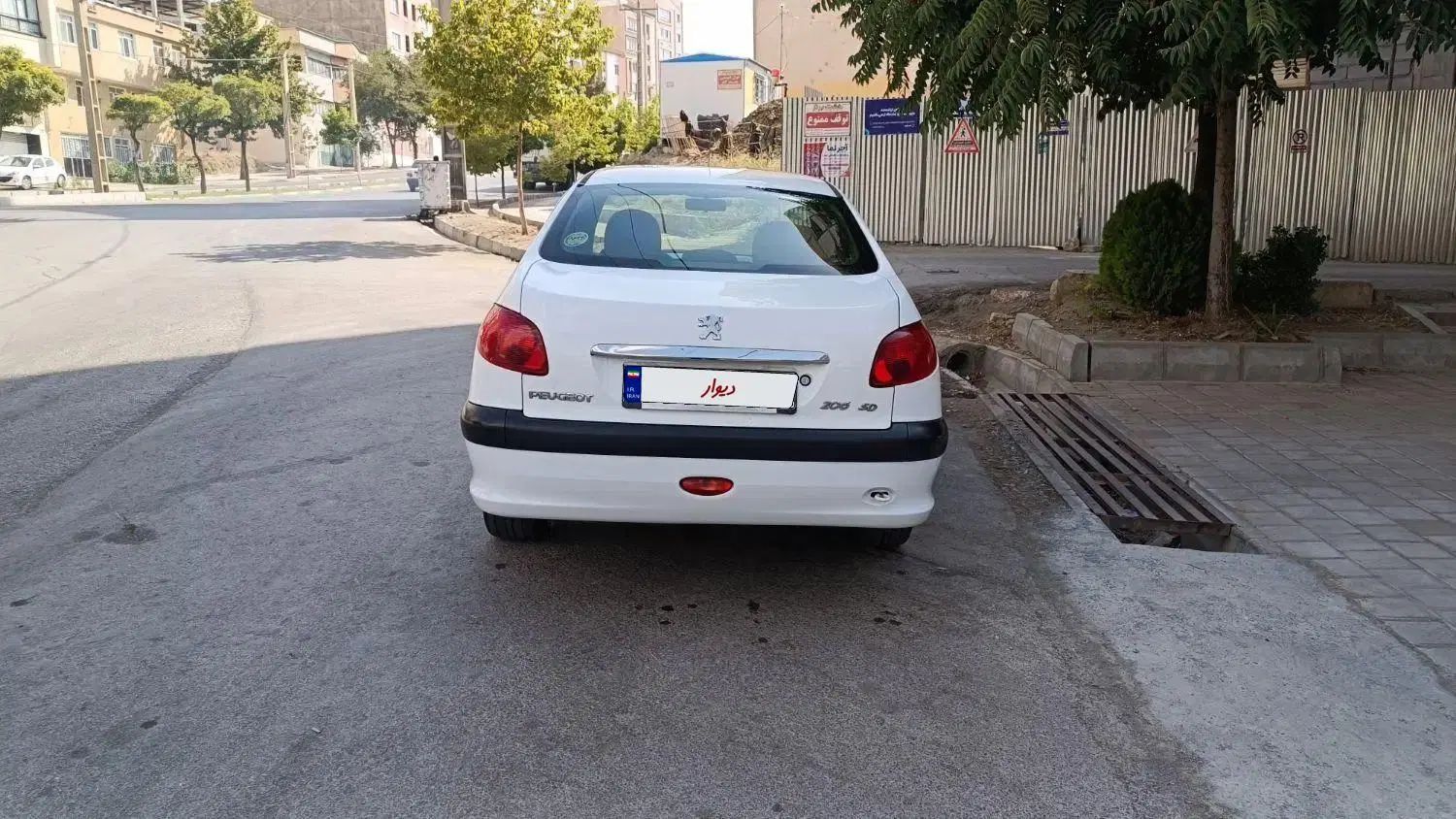پژو ۲۰۶ صندوق دار v8 - 1391