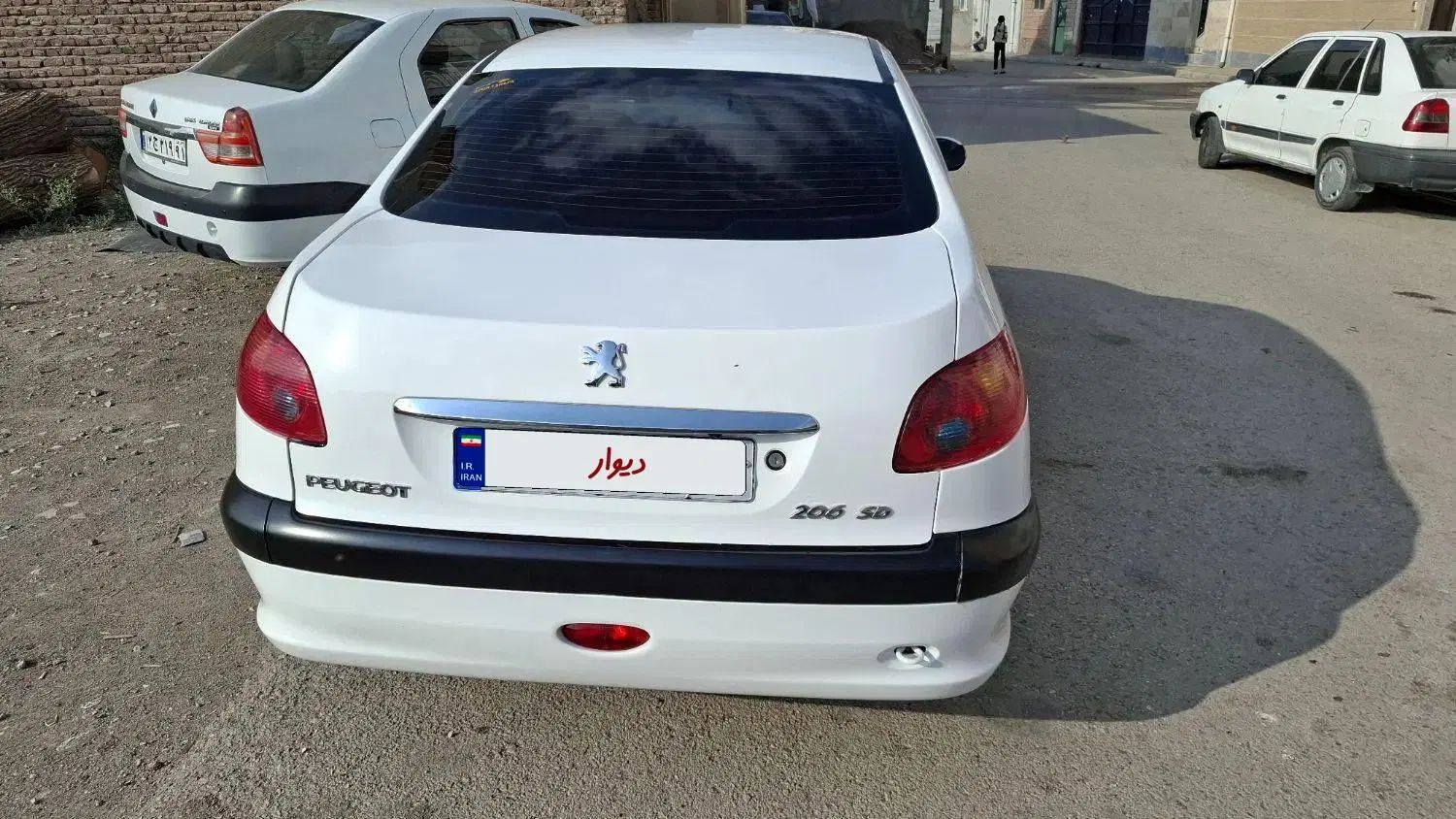 پژو ۲۰۶ صندوق دار v8 - 1389