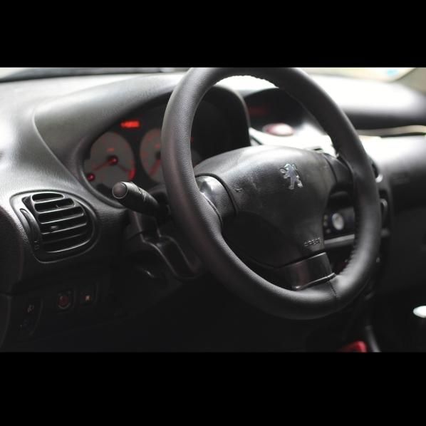 پژو ۲۰۶ صندوق دار v8 - 1394