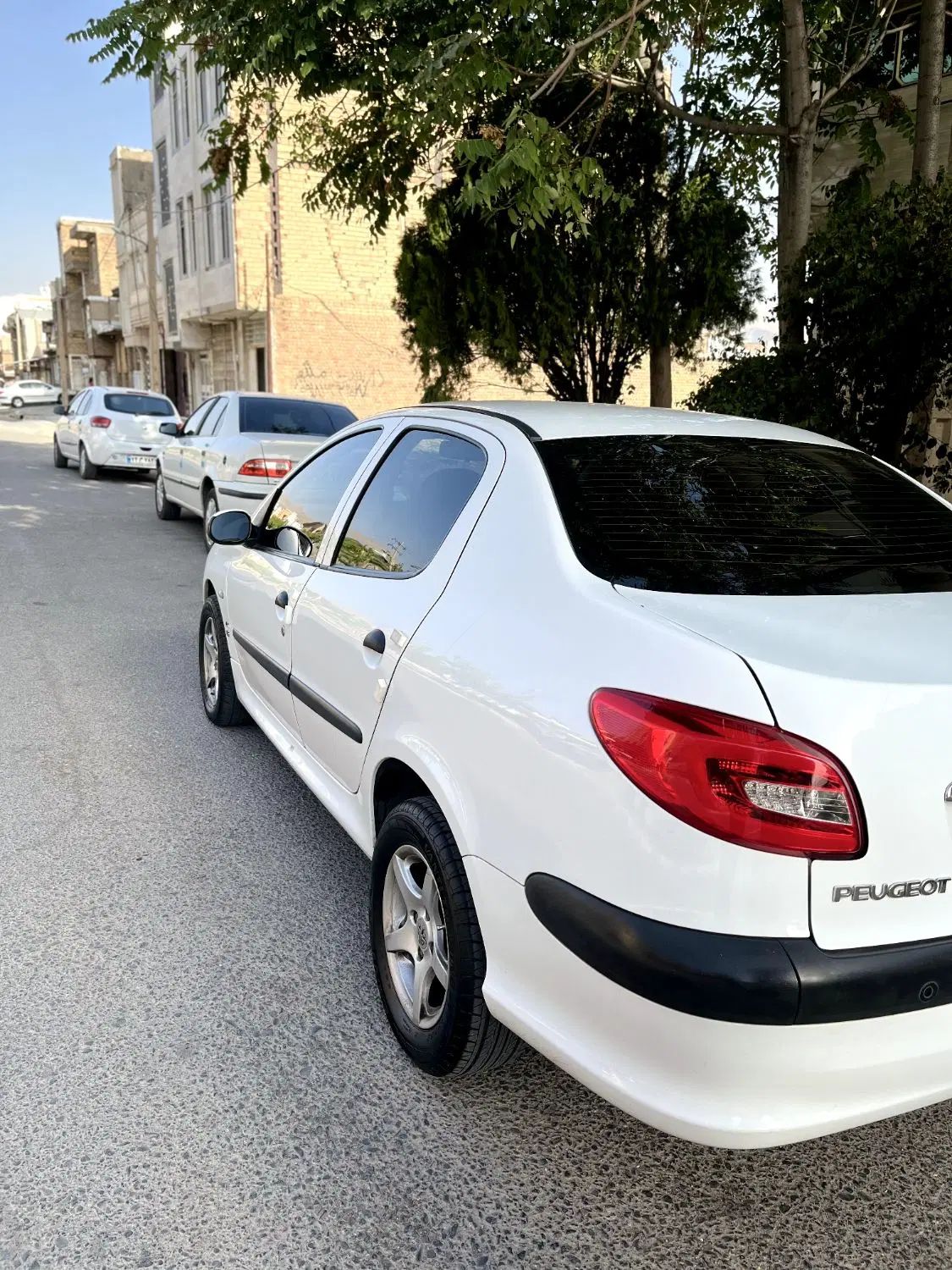 پژو ۲۰۶ صندوق دار v8 - 1396