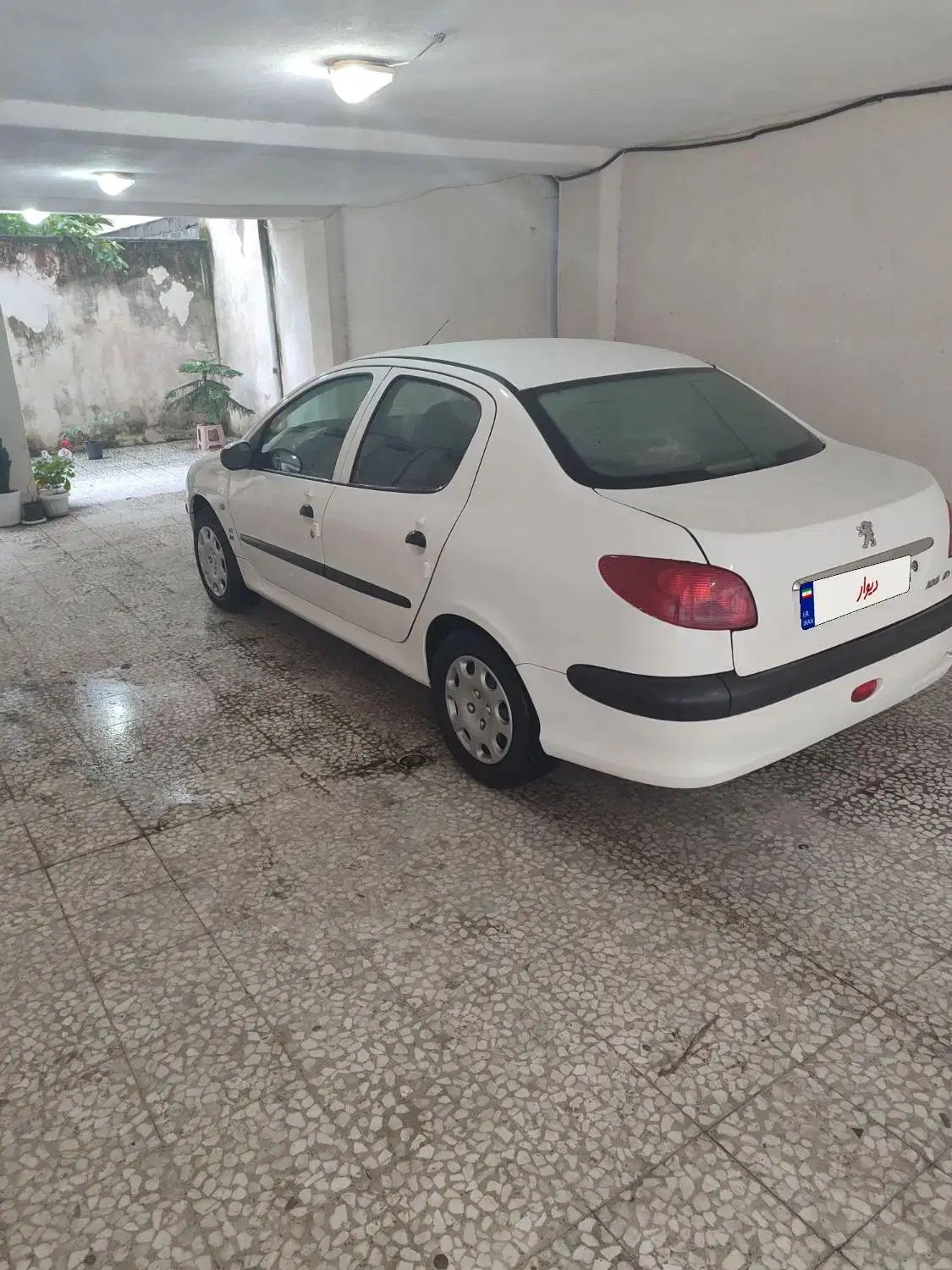 پژو ۲۰۶ صندوق دار v8 - 1393