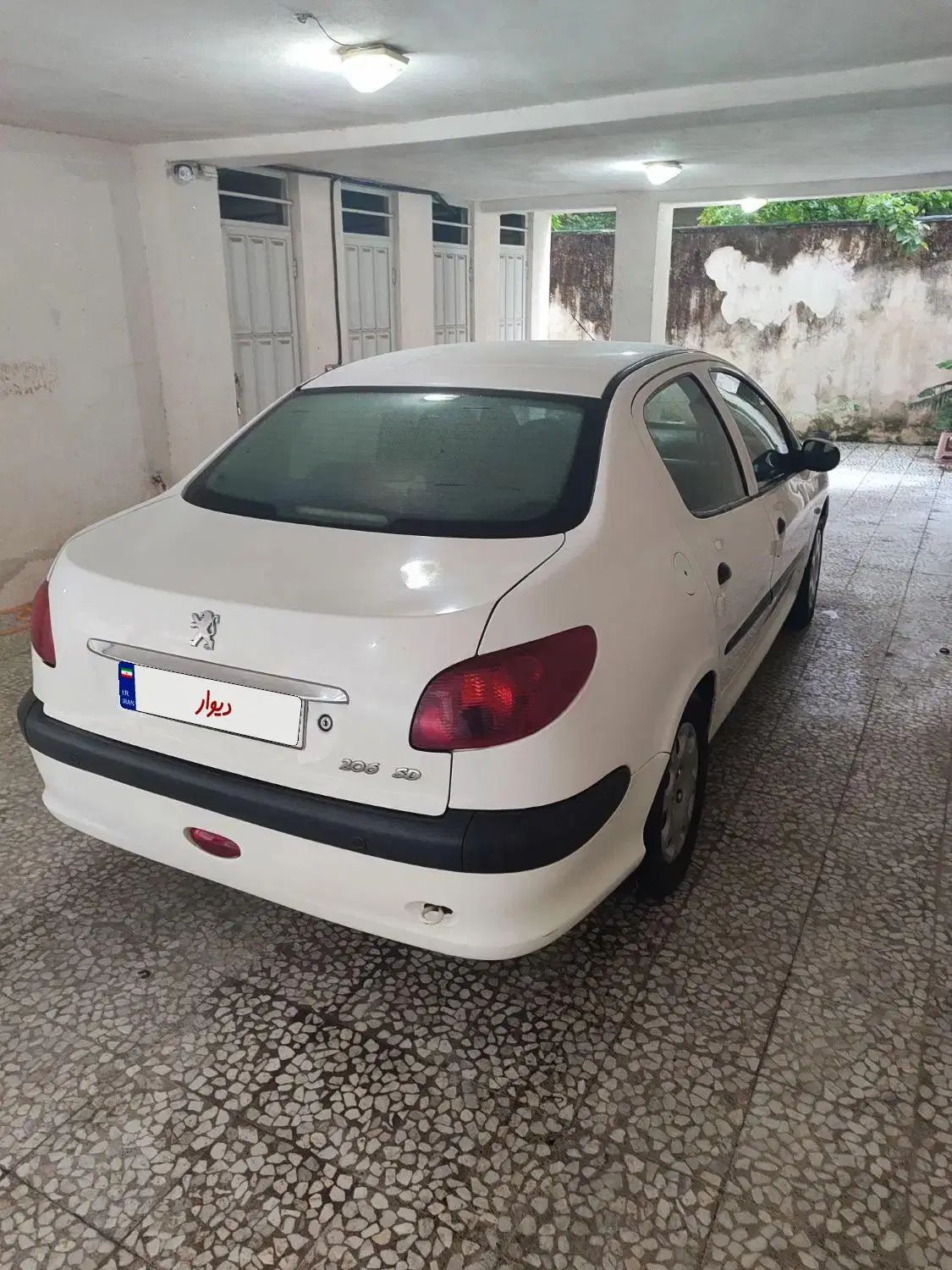 پژو ۲۰۶ صندوق دار v8 - 1393