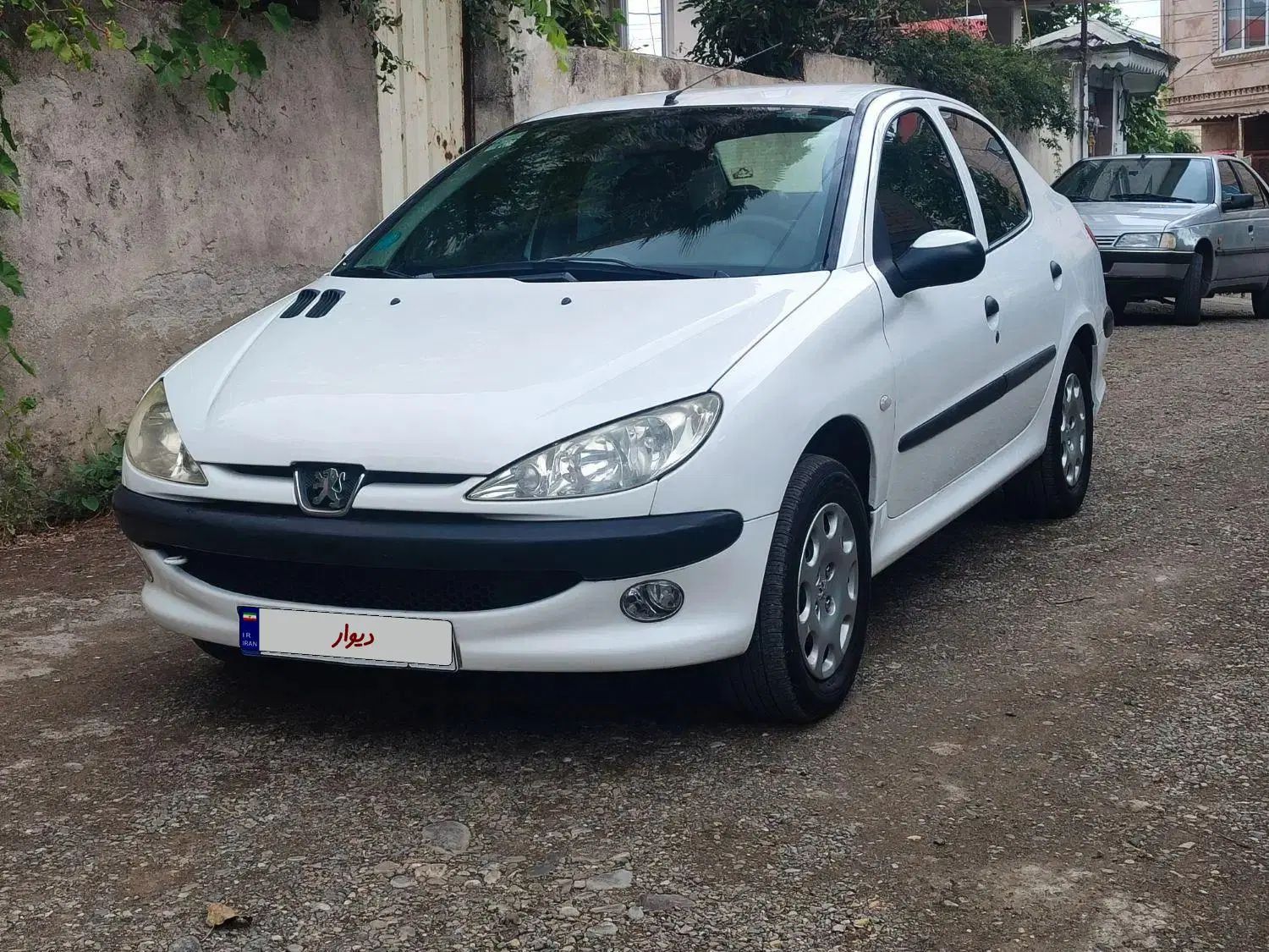 پژو ۲۰۶ صندوق دار v8 - 1390