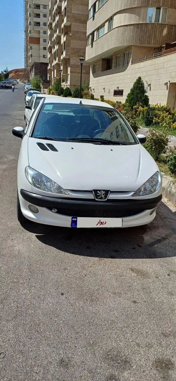 پژو ۲۰۶ صندوق دار v8 - 1400