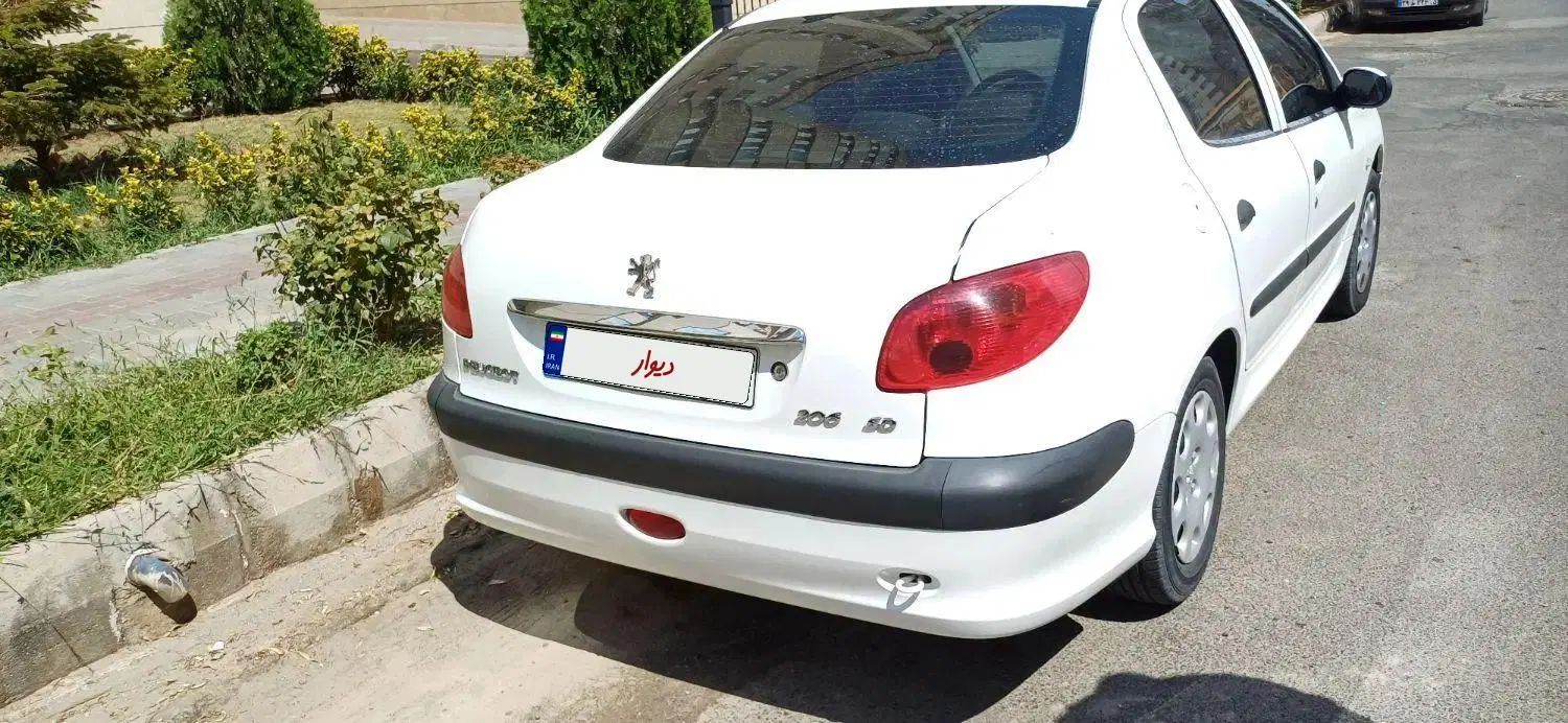 پژو ۲۰۶ صندوق دار v8 - 1400