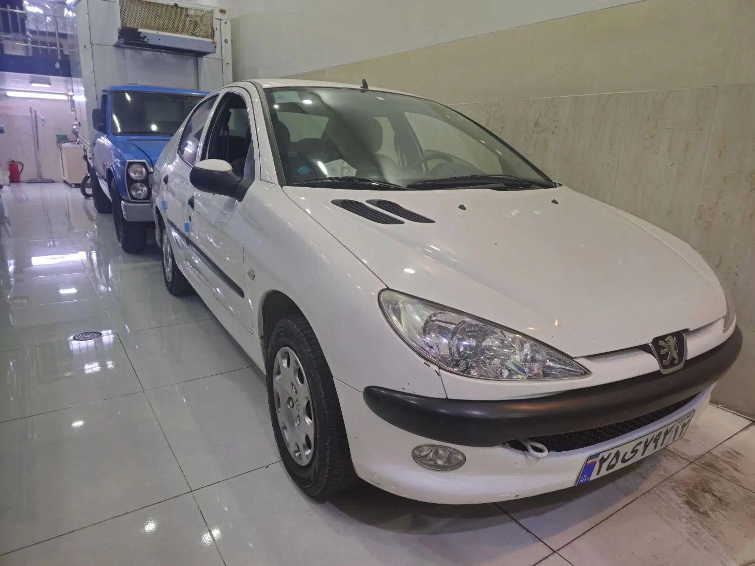 پژو ۲۰۶ صندوق دار v8 - 1396
