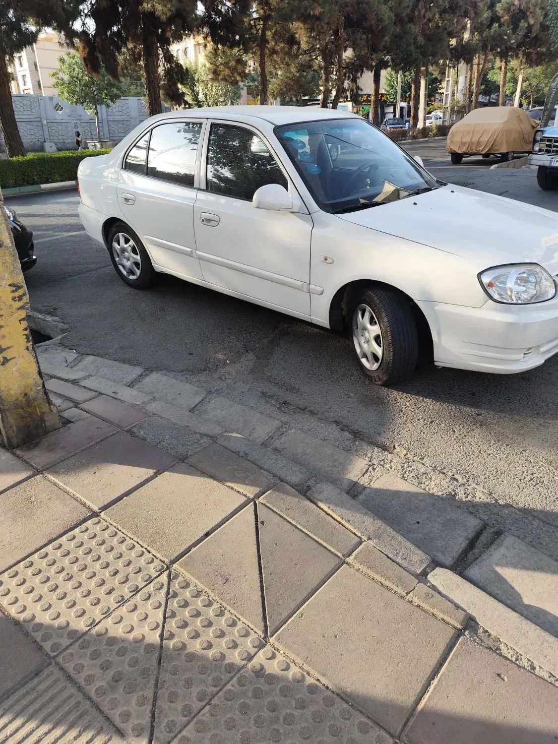 هیوندای ورنا دنده‌ ای - 1386