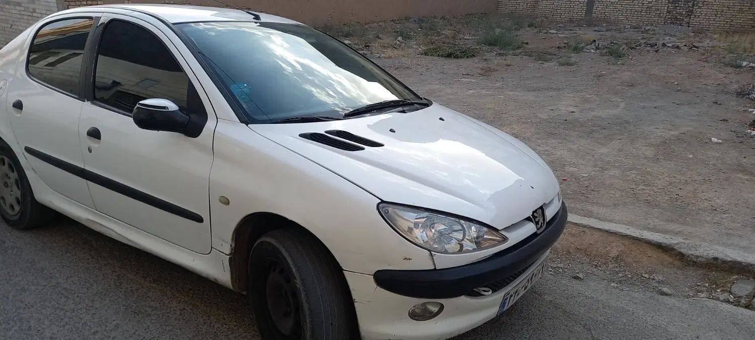 پژو ۲۰۶ صندوق دار v8 - 1391