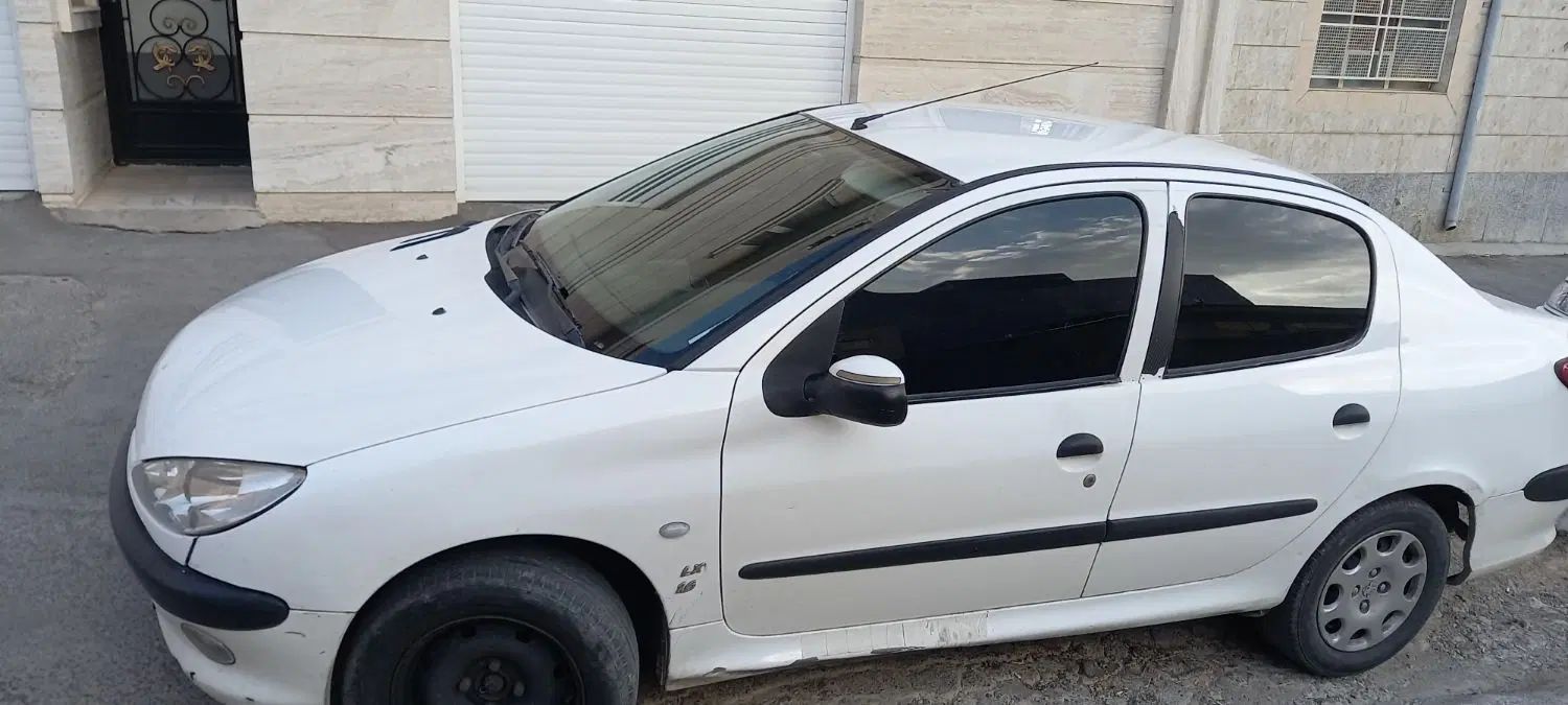 پژو ۲۰۶ صندوق دار v8 - 1391