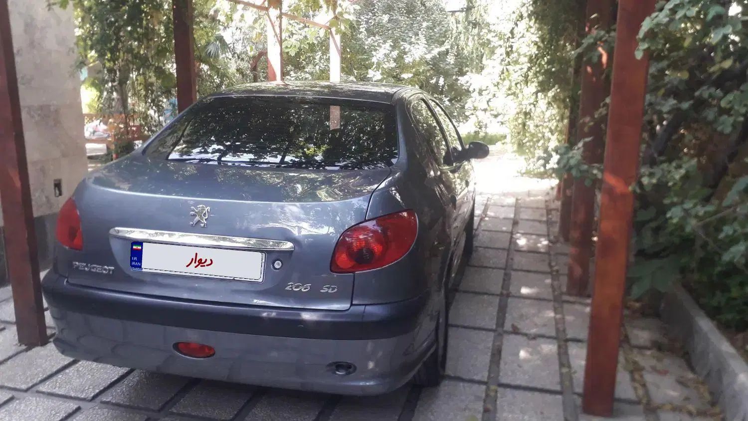 پژو ۲۰۶ صندوق دار v8 - 1393
