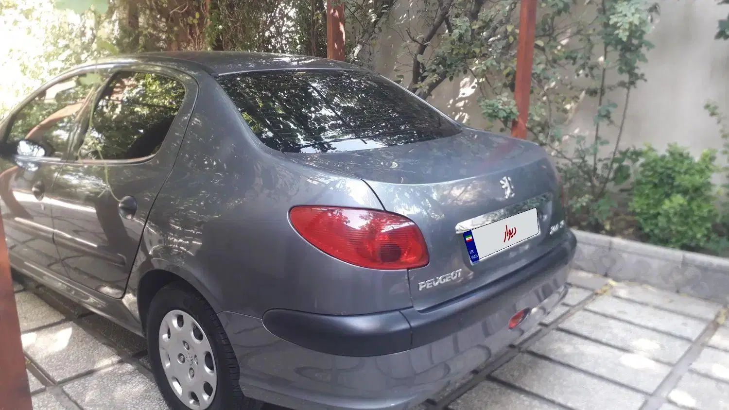 پژو ۲۰۶ صندوق دار v8 - 1393